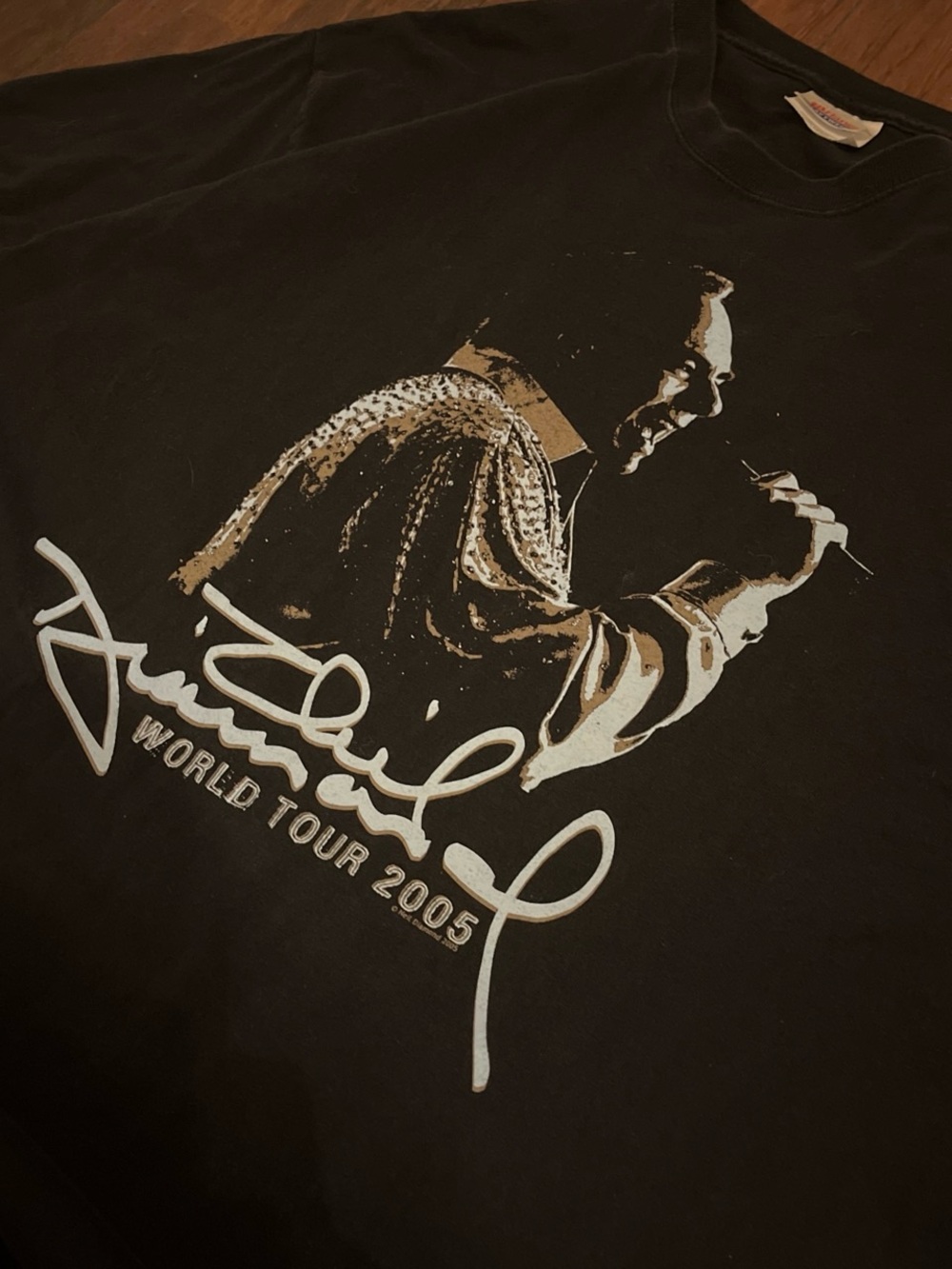 Black Graphic Neil Diamond World Tour 2005 Crewneck Shirt